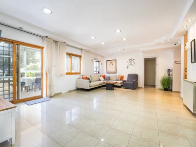 Residential quarter Magnifique rdj avec 3 unites independantes