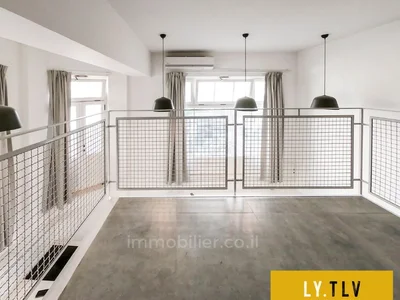 Wohnviertel Superbe studio avec mezzanine entierement renove en plein coeur de tel aviv
