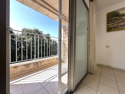 Жилой квартал Avec terrasse calme proche de la mer a ne pas manquer bien agence clair spacieux