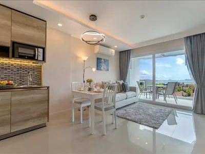 Residential complex New residence with swimming pools and gardens at 250 meters from the coast, 10 minutes walk from the international school, Phuket, Thailand