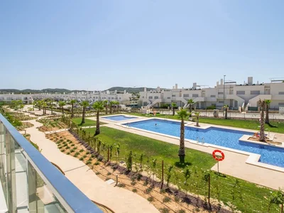 Edificio de apartamentos Pisos de Lujo Cerca de un Campo de Golf en Orihuela
