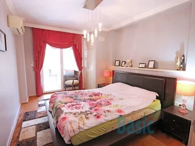 Dzielnica mieszkaniowa Centric apartment in modernist building
