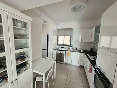 Barrio residencial Coup de coeur a ramat gan magnifique 4 pieces et demie avec acces direct au parc