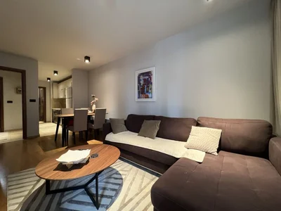 Wohnviertel Stan 50 m² na Izdavanje – Tološi, Podgorica