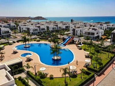 Complejo residencial Furnished studio in the Four Seasons Life complex on the seafront.