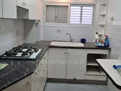 Quartier résidentiel A vendre/ appartement 3 pieces rue balfour – bat yam a 400m de la mer