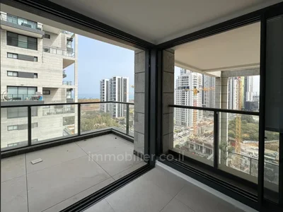 Жилой квартал Bat yam dans une tour de standing 5 pieces avec mamad 131m14m terrasse