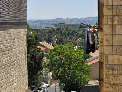 Residential quarter Investissement centre ville de jerusalem 2 pieces meuble avec terrasse et rendement eleve