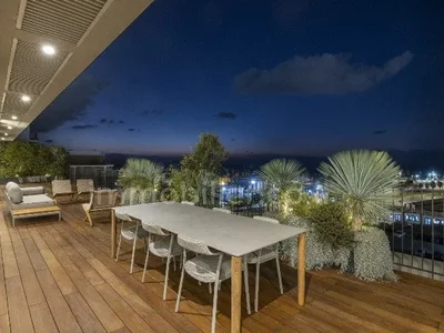 Residential quarter Avec terrasse bel appartement bien agence bon emplacement dans un bel immeuble grand magnifique spacieux vue sur la mer