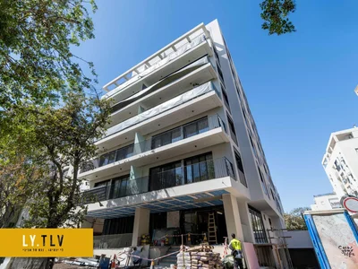 Quartier résidentiel Superbe 2 pieces avec mamad et parking devant le parc hayarkon