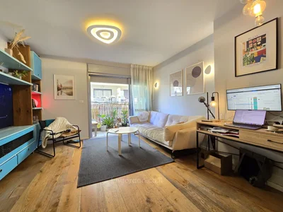 Dzielnica mieszkaniowa Avec terrasse bel appartement calme dans un immeuble neuf neuf renove