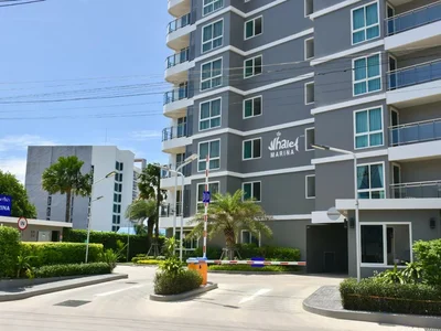 Edificio de apartamentos WHALE MARINA CONDOMINIUM