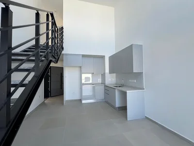 Zespół mieszkaniowy Penthouse 2+1 300 metrów od morza w dzielnicy Esentepe.