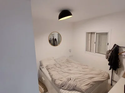 Quartier résidentiel À vendre – appartement 2 pièces entre le shuk hacarmel et rothchild