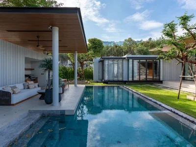 Villa Botanica Grand Avenue