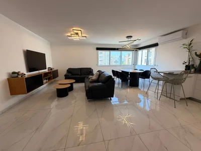 Barrio residencial Beau 3 pieces proche mer nitsa