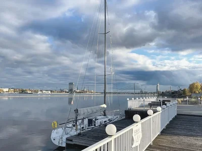 Коммерция Kipsala