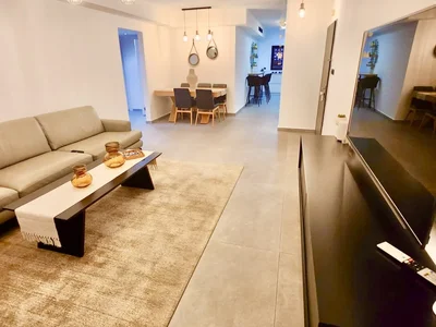 Dzielnica mieszkaniowa A vendre appartement 4 pieces en rez de jardin a ashdod