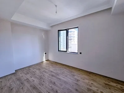 Zespół mieszkaniowy Apartament 1+1 w kompleksie Kurt Safir Flower 150 metrów od morza.