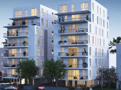 Quartier résidentiel Magnifique penthouse avec piscine dans un immeuble neuf centre-ville