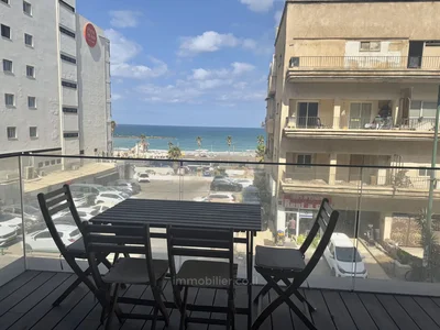 Residential quarter A ne pas manquer avec terrasse bel appartement bien agence bon emplacement dans un bel immeuble entierement meuble proche de la mer vue sur la mer