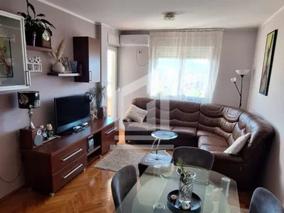 Residential quarter Stan 45 m² na Izdavanje – Stari Aerodrom, Podgorica