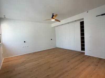 Quartier résidentiel À louer – penthouse au cœur de neve tzedek