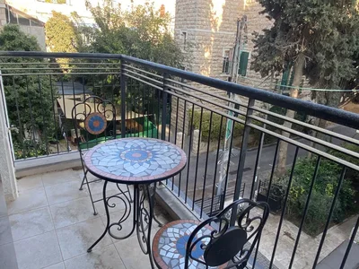 Quartier résidentiel Au coeur de jerusalem, appartement 4 pièces à louer