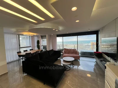 Residential quarter Proche mer kerem hateimanim