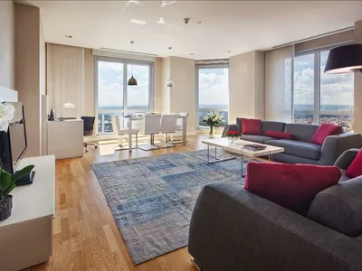 Complexe résidentiel High-rise residence with swimming pools, a green area and a restaurant close to the city center, Istanbul, Turkey