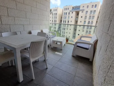 Жилой квартал Magnifique 4 pieces meubler avec balcon