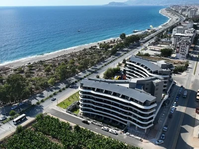 Zespół mieszkaniowy Apartments in the Via Mar Residence complex on the seafront.