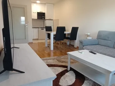 Wohnviertel Stan 45 m² na Izdavanje – Zagorič, Podgorica
