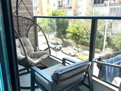 Quartier résidentiel Superbe 3 pièces rénové – quartier sud de bat yam