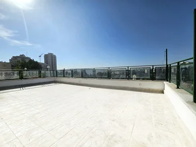 Wohnviertel Le charme rare dun duplex avec terrasses de reve et jardin a ramat sharet jerusalem immobilier 026786595