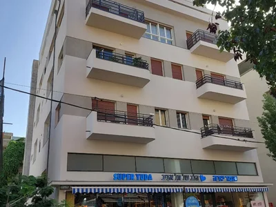 Quartier résidentiel À vendre – appartement 2 pièces entre le shuk hacarmel et rothchild
