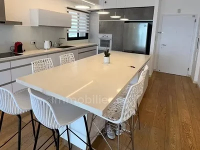 Quartier résidentiel Bat yam – itzhak sadeh
mini-penthouse de standing avec vue mer panoramique