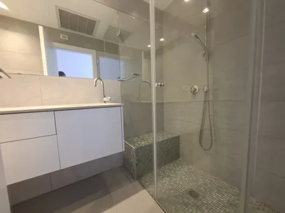 Quartier résidentiel À vendre – rare penthouse 6 piÈces avec terrasse de 64 m²