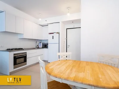 Residential quarter Superbe 3 pieces pres de kikar rabin dans une rue calme avec balcon ascenseur et parking