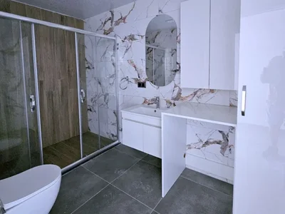 Zespół mieszkaniowy Apartament 1+1 w kompleksie Kurt Safir Flower 150 metrów od morza.