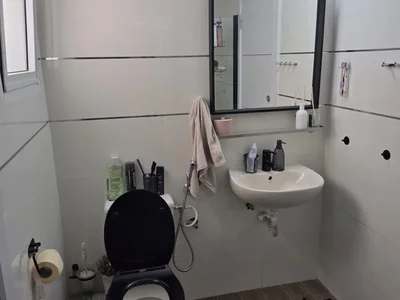 Barrio residencial Un beau 4 pieces rue elie cohen face au part