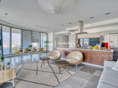 Residential quarter Residence de luxe dans la tour frishman