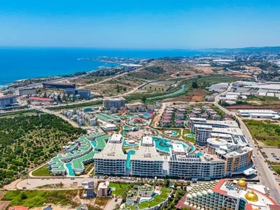 Жилой комплекс Меблированная квартира в комплексе AZURA WORLD в Алании.