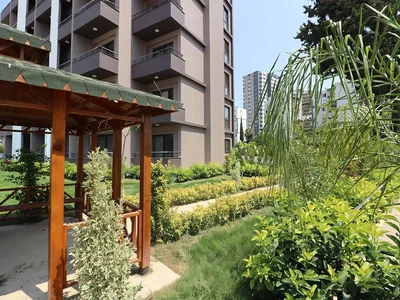 Apartment building Sea View Ready-to-Move Apartments in Tece, Mersin