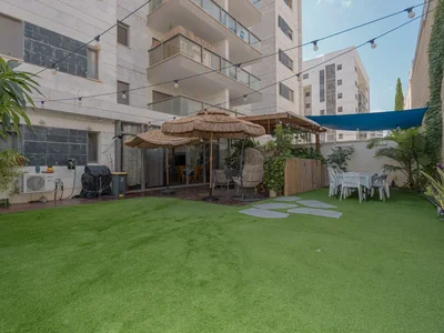 Residential quarter Appartement rez de jardin unique de 3 pieces a harish