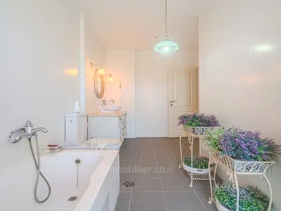 Wohnviertel Mini penthouse 5 pieces face a la mer immeuble boutique