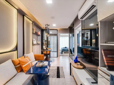 Complexe résidentiel Residential complex with a swimming pool, a garden and a meeting room, Bangkok, Thailand