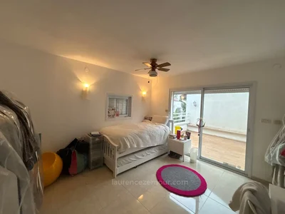 Wohnviertel Maison avec piscinecentre ville raanana