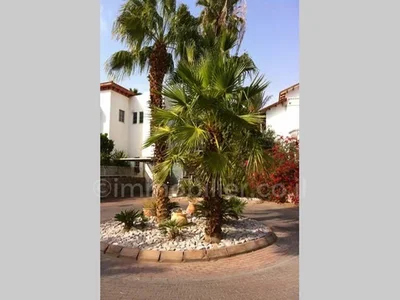 Quartier résidentiel Villa elie pieds dans l'eau - 4 pièces avec piscine privée, vue mer exceptionnelle, haut standing, proche plage