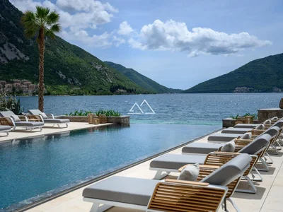 Wohnanlage A new exclusive beachfront project in the Bay of Kotor